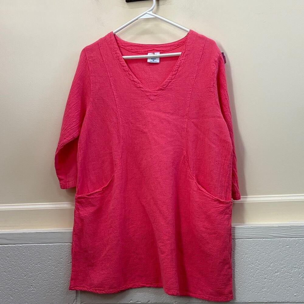 Sea Breeze women’s medium Vibrant Pink V-Neck tunic top